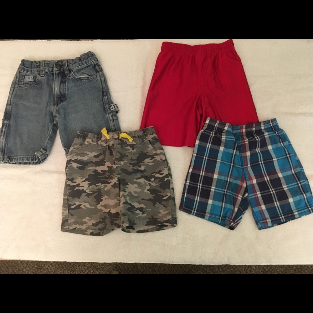 Size 3T shorts